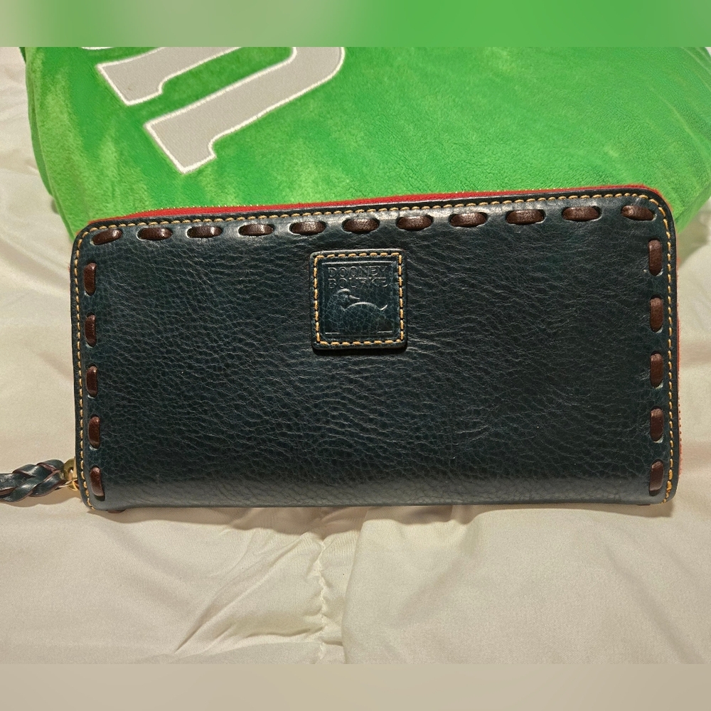 EUC Dooney & Bourke Florentine Teal Leather Wallet